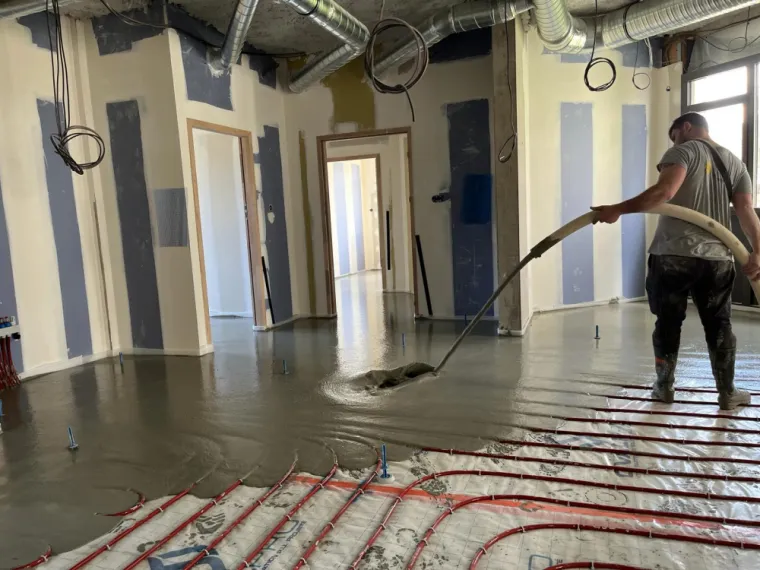 Réalisation d'une chape liquide sur plancher chauffant à Tassin , Villefranche-sur-Saône, TECH'SOLS – Les Chapes Beaujolaises