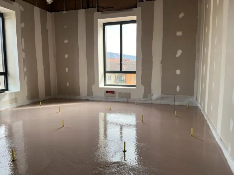 Isolation des sols et chape à Montalieu-Vercieu (38), Villefranche-sur-Saône, TECH'SOLS – Les Chapes Beaujolaises
