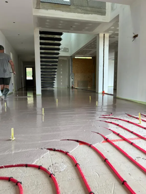 Isolation de sols et chape liquide à Peronnas, Villefranche-sur-Saône, TECH'SOLS – Les Chapes Beaujolaises